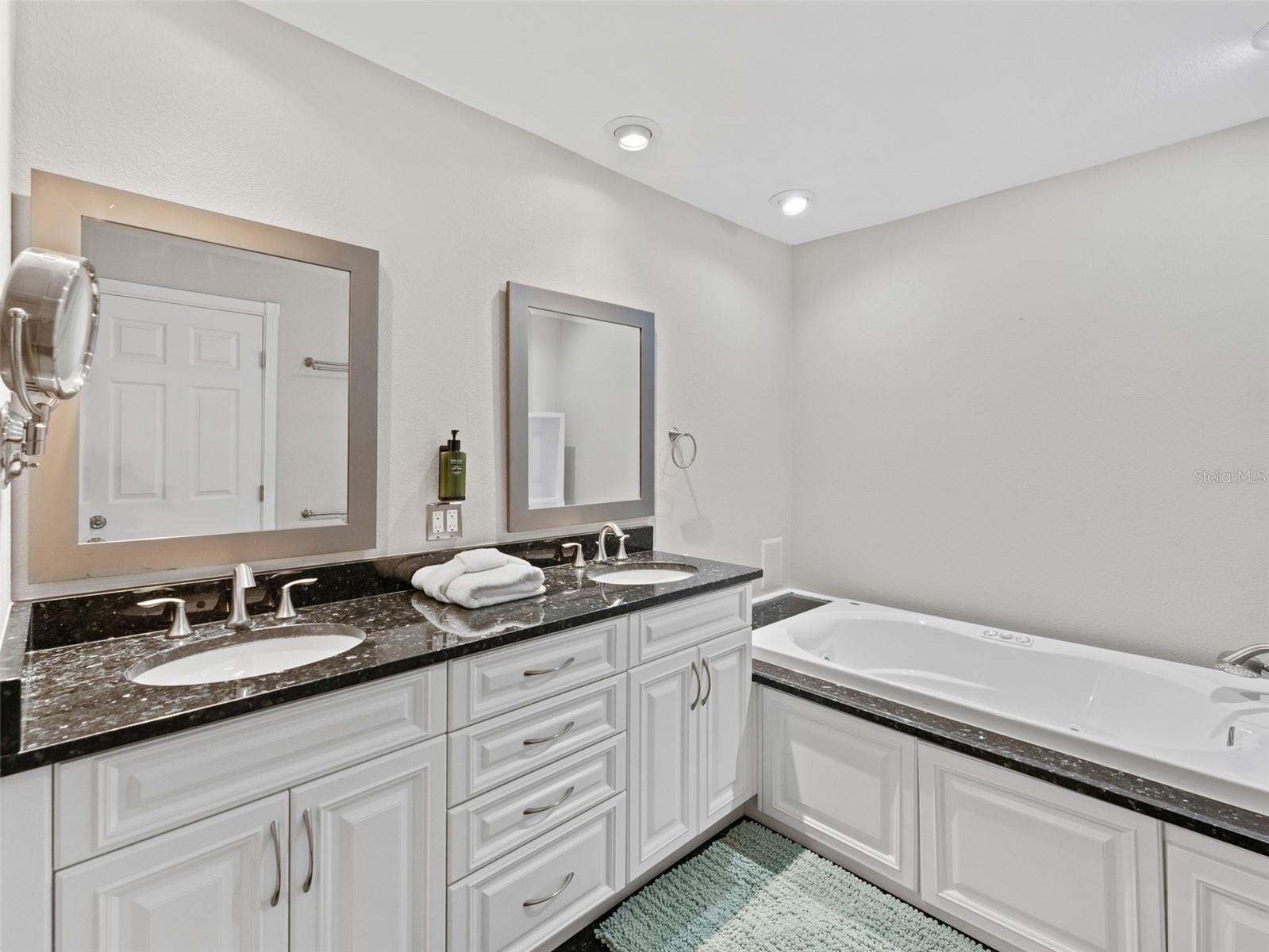 SEMINOLE HILLS - Residential