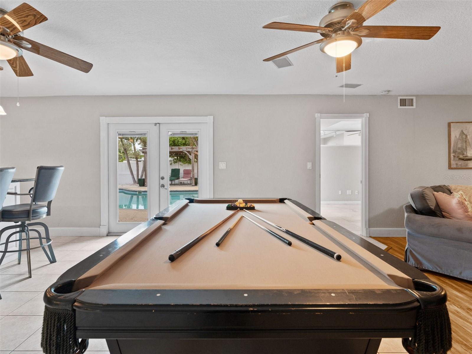SEMINOLE HILLS - Residential