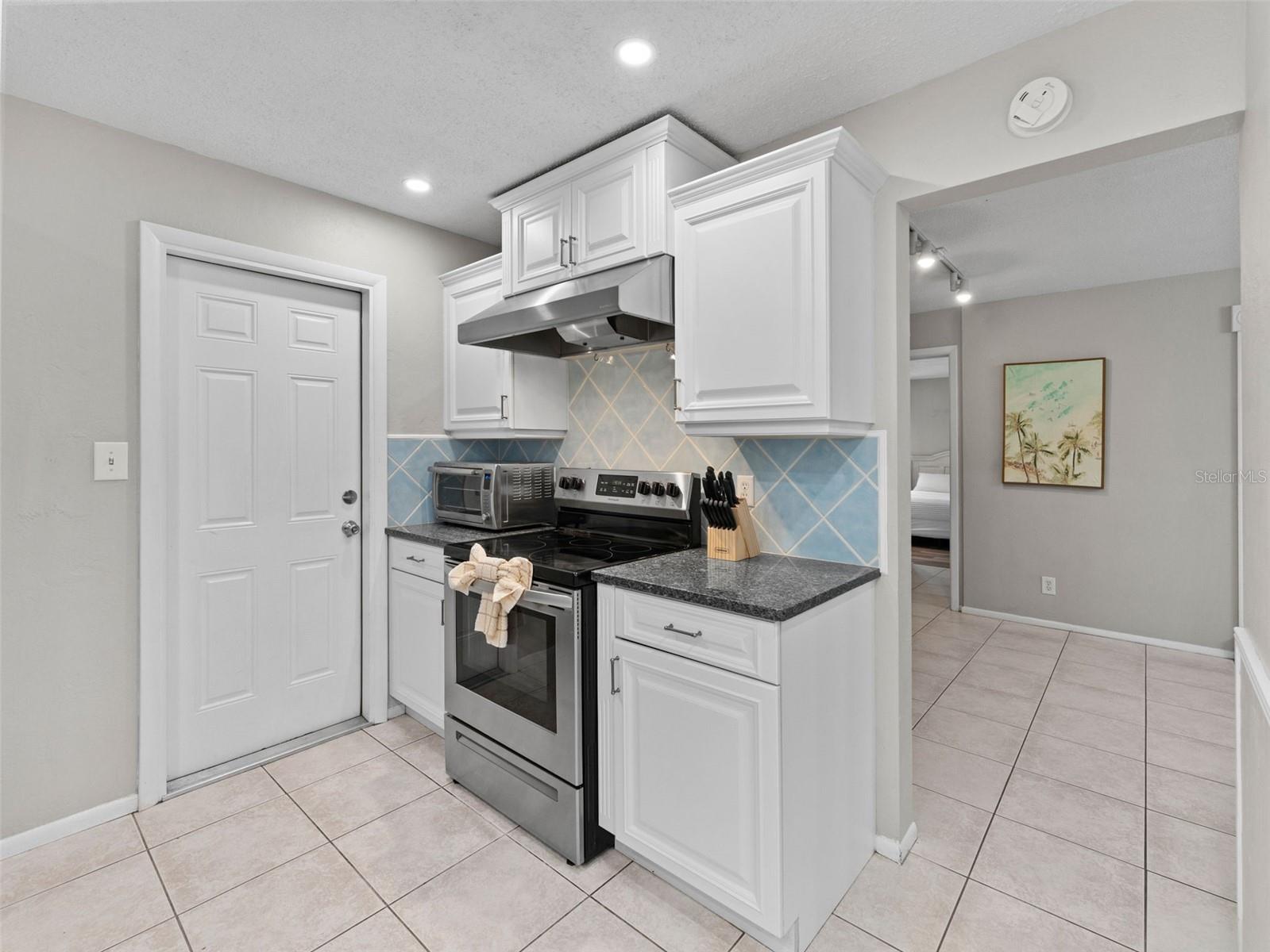 SEMINOLE HILLS - Residential