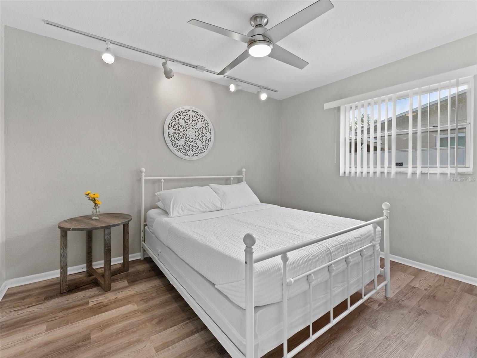 SEMINOLE HILLS - Residential