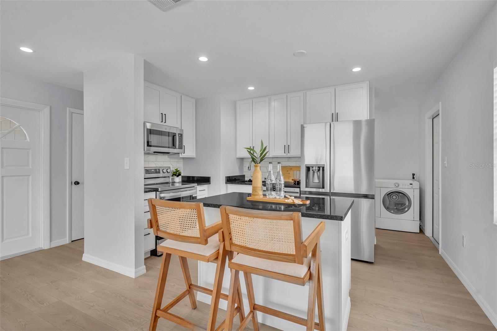 RIDGE HIGH 1ST ADD - Residential Lease