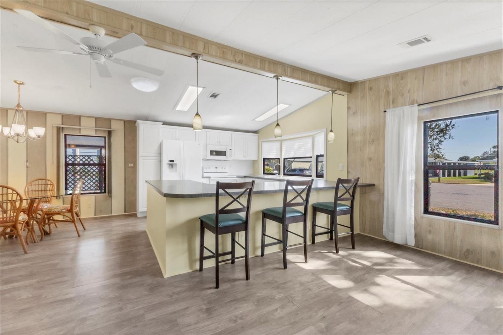 TANGERINE WOODS - Residential