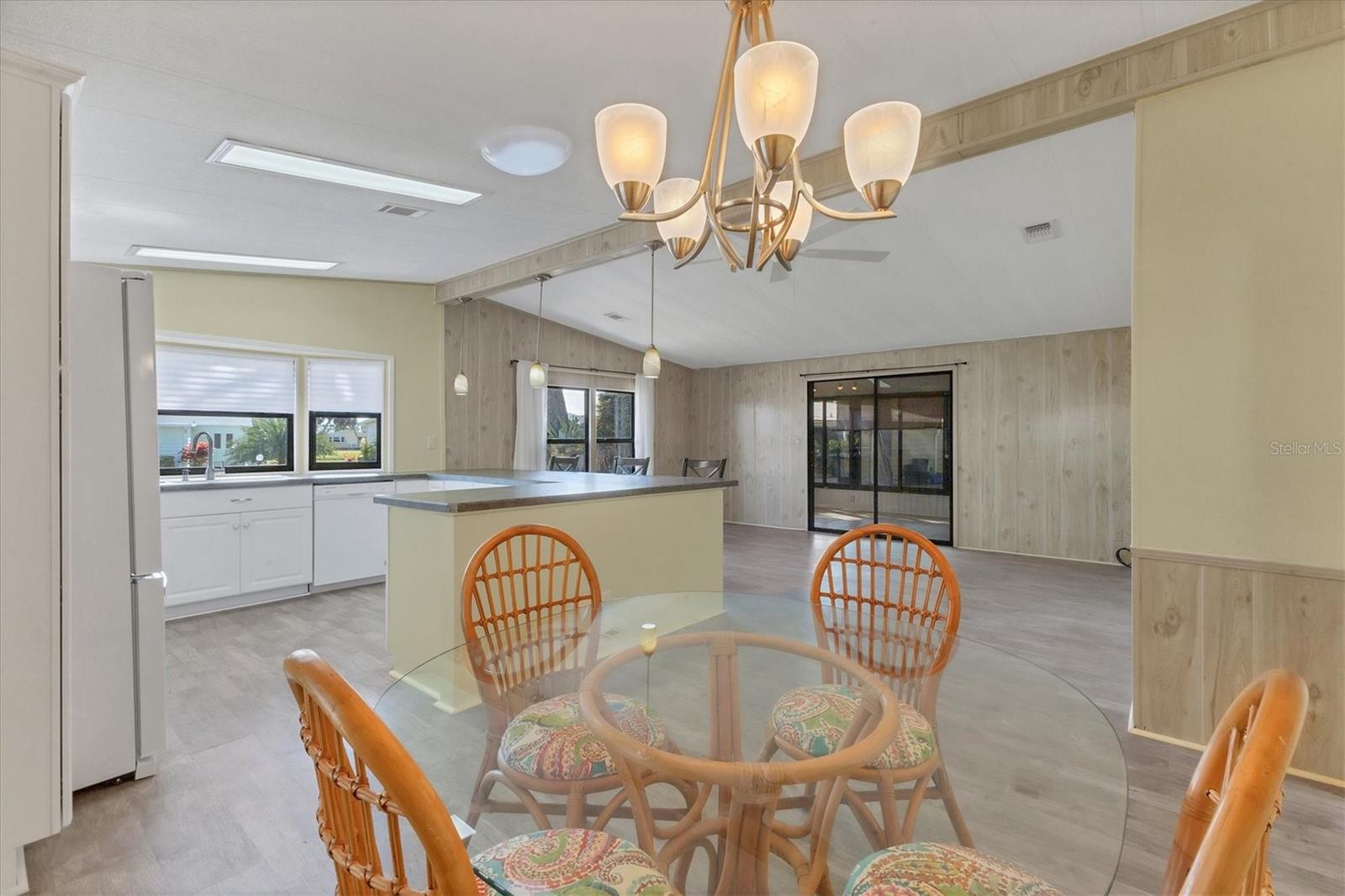 TANGERINE WOODS - Residential