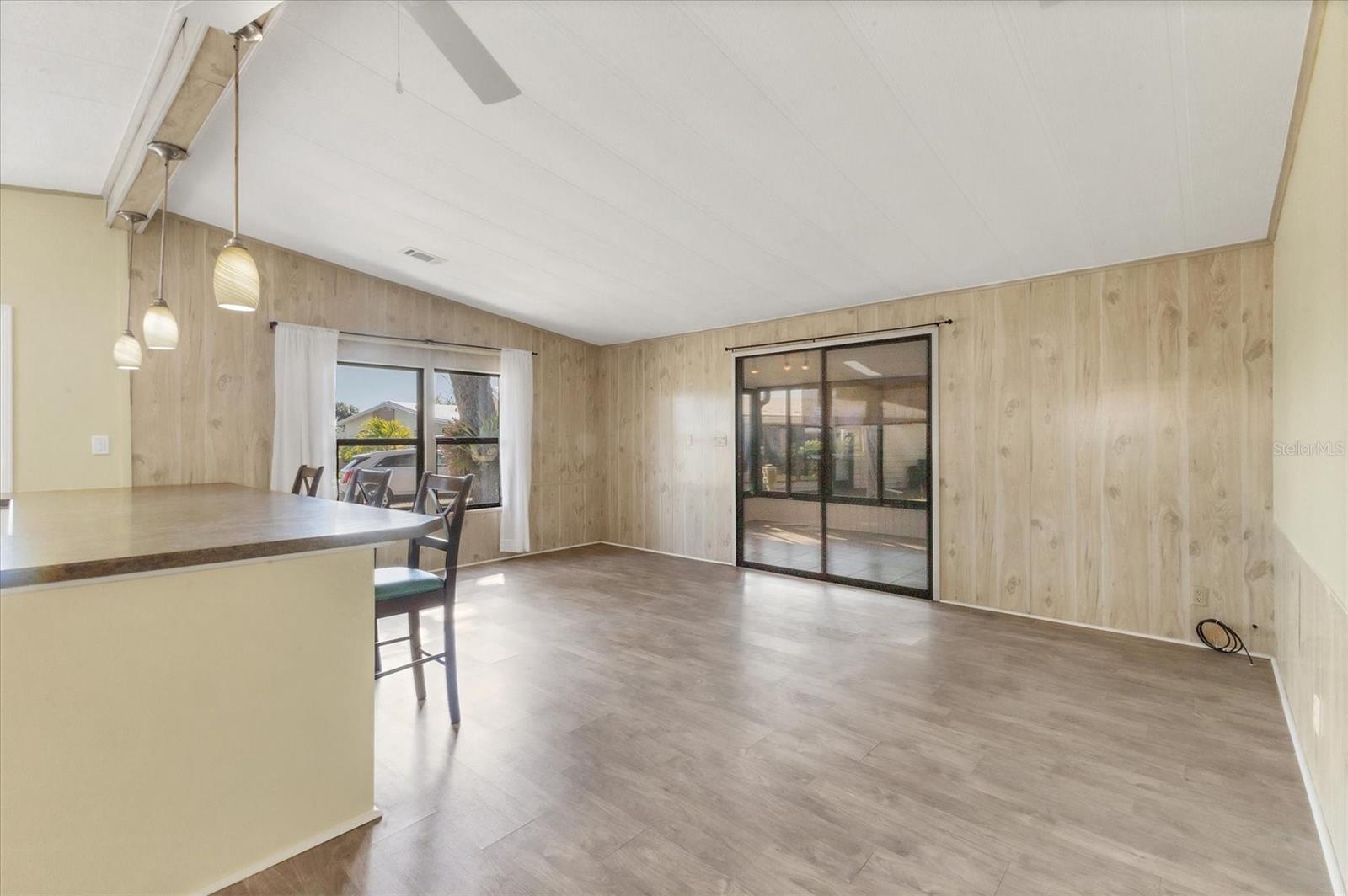 TANGERINE WOODS - Residential