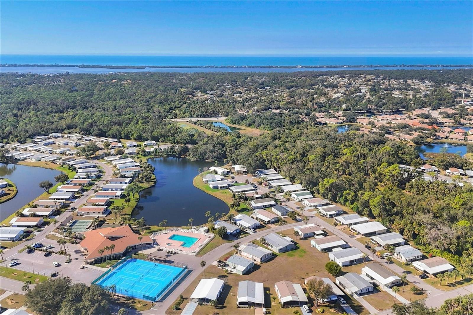 TANGERINE WOODS - Residential