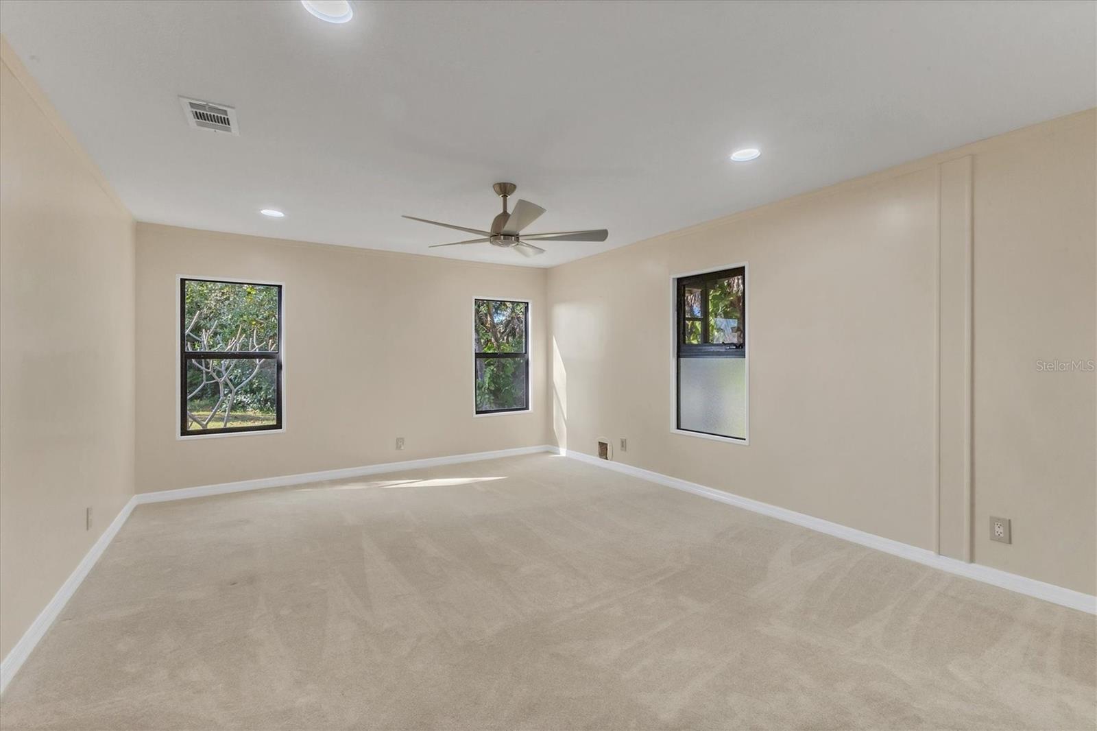 TANGERINE WOODS - Residential