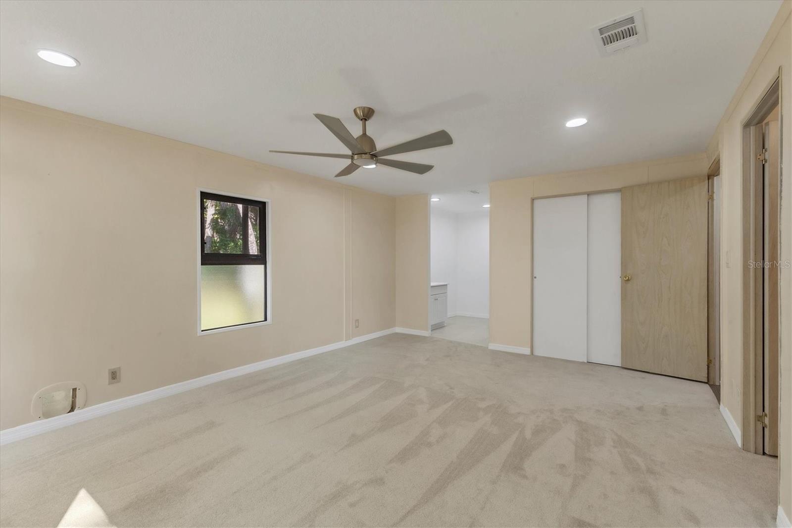 TANGERINE WOODS - Residential