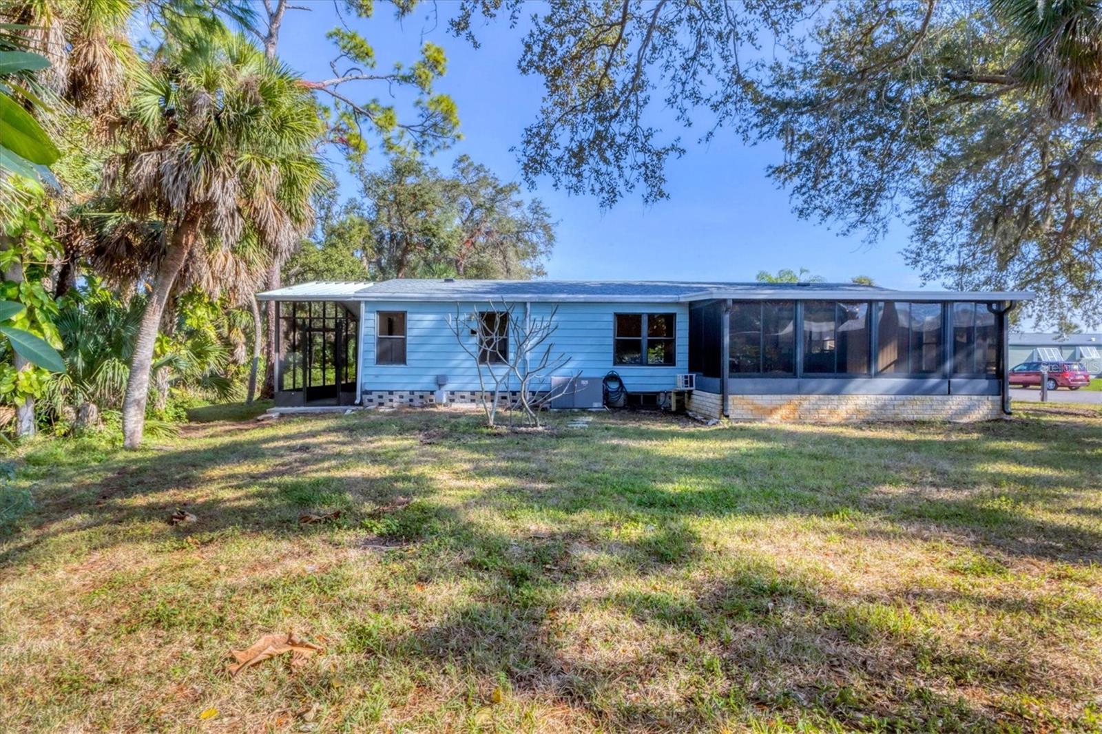 TANGERINE WOODS - Residential