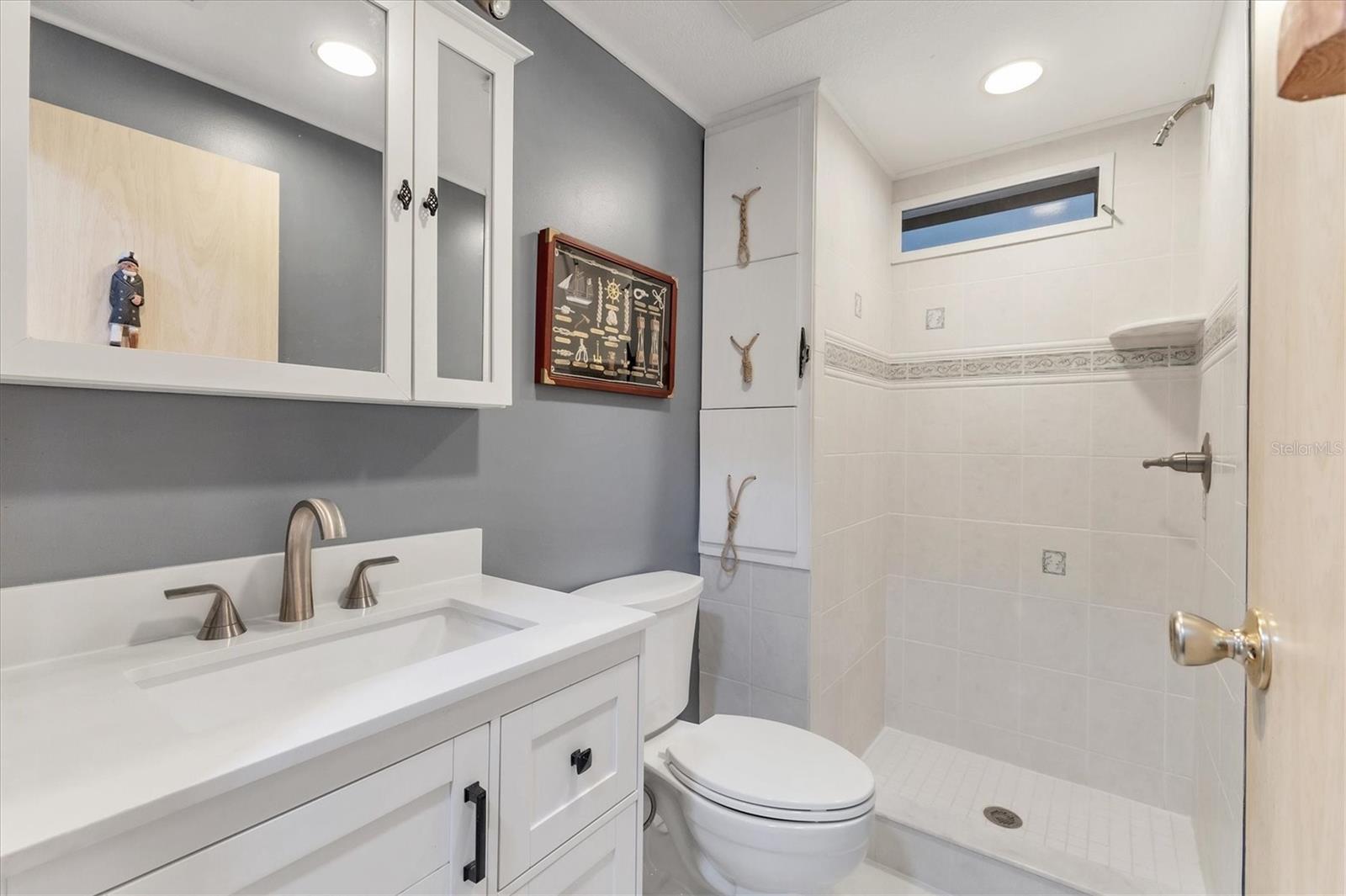 TANGERINE WOODS - Residential