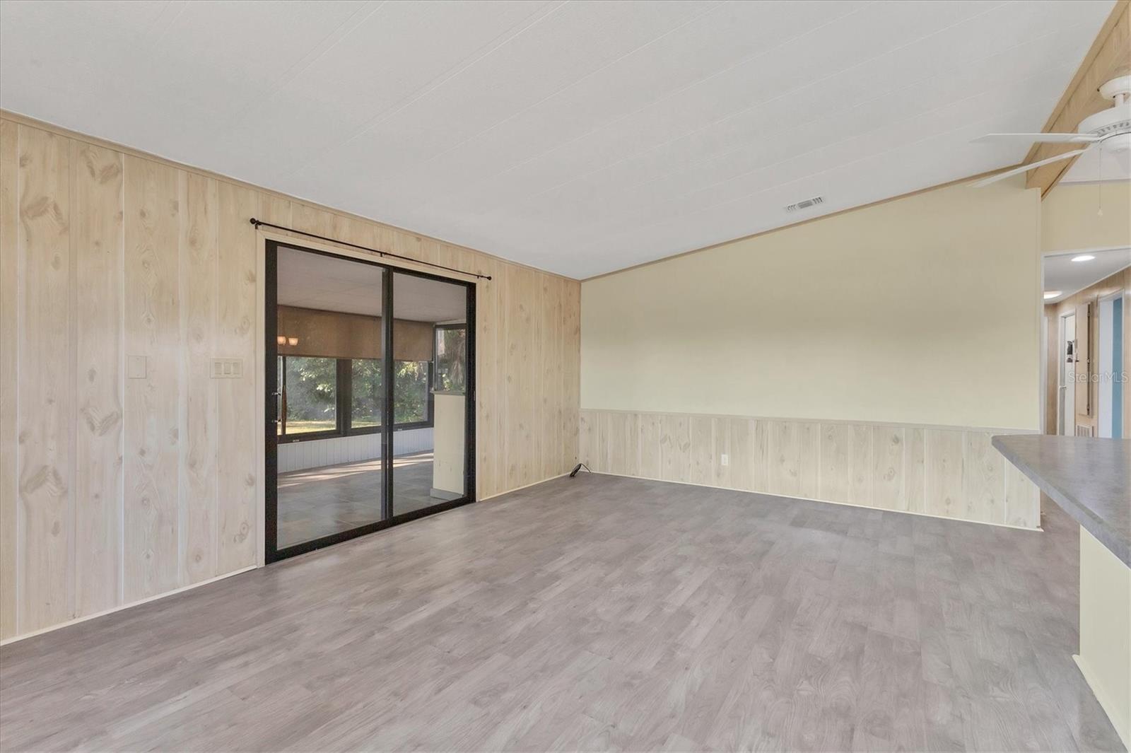 TANGERINE WOODS - Residential