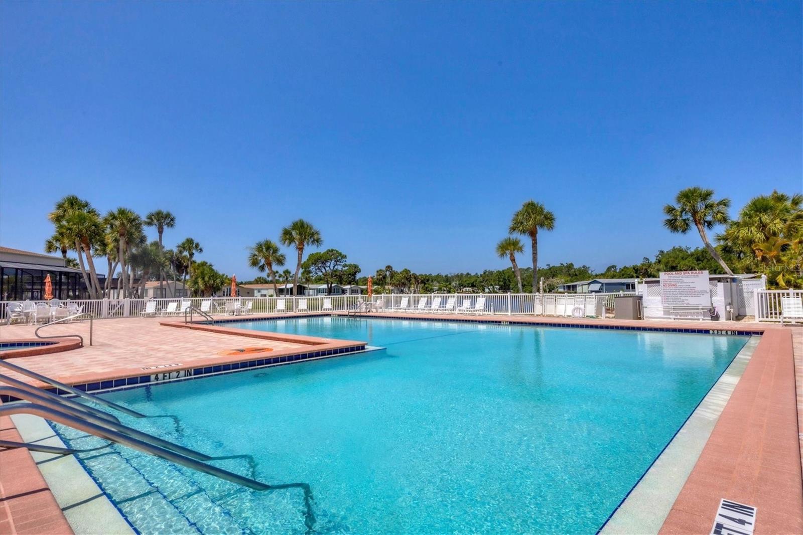 TANGERINE WOODS - Residential