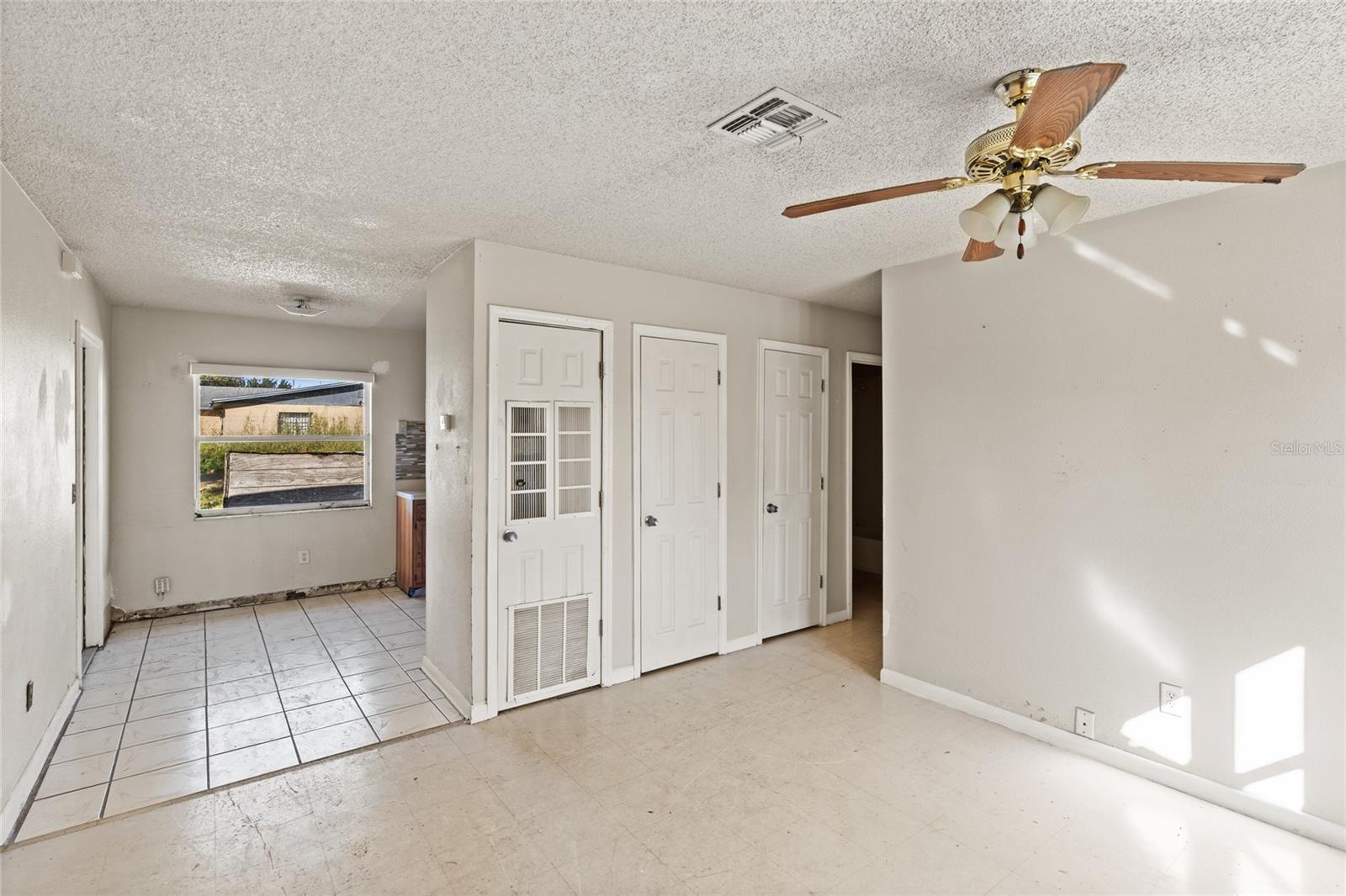 MALIBU GROVES NINTH ADD - Residential