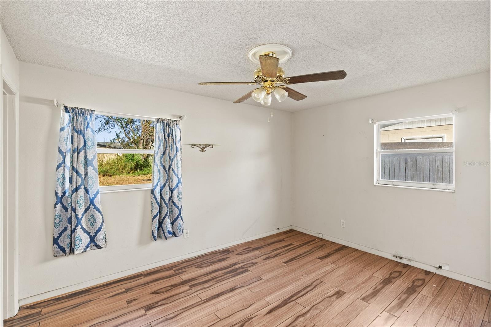 MALIBU GROVES NINTH ADD - Residential