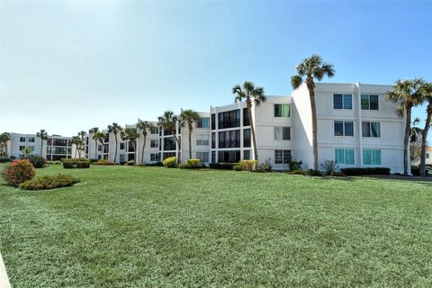 A home in LONGBOAT KEY