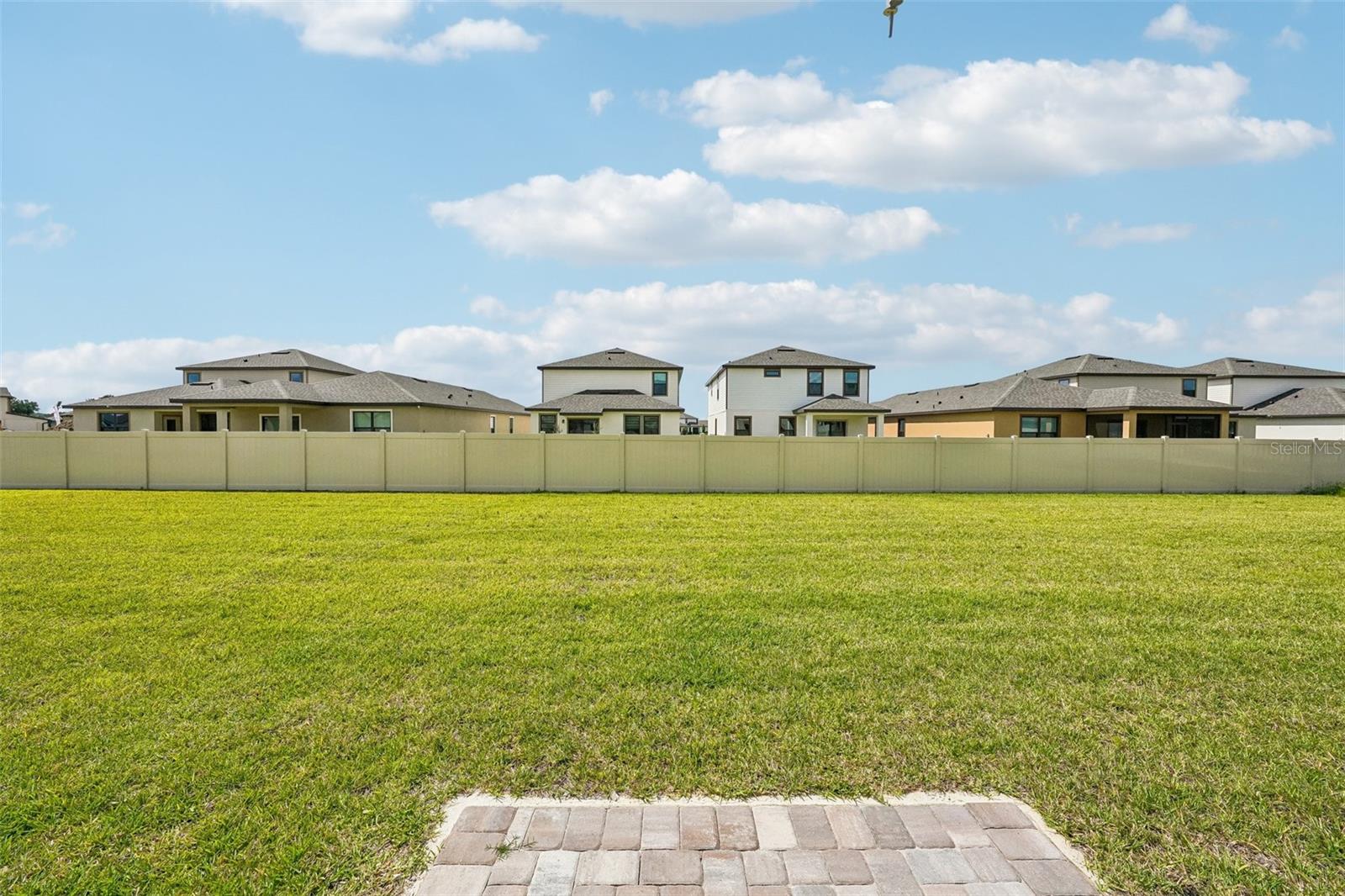 GRASSLANDS WEST - Residential