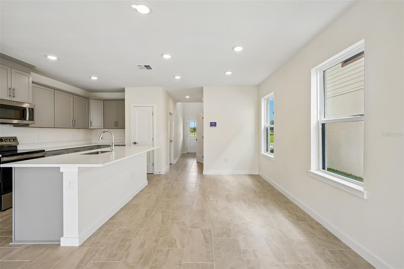 GRASSLANDS WEST - Residential