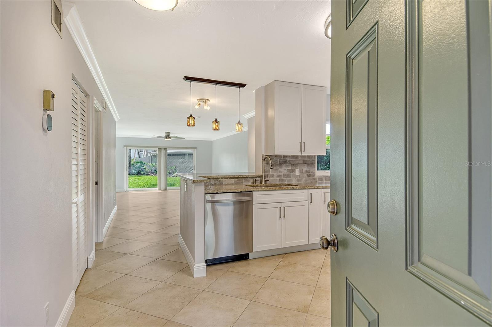 5260 GULF OF MEXICO DRIVE 401