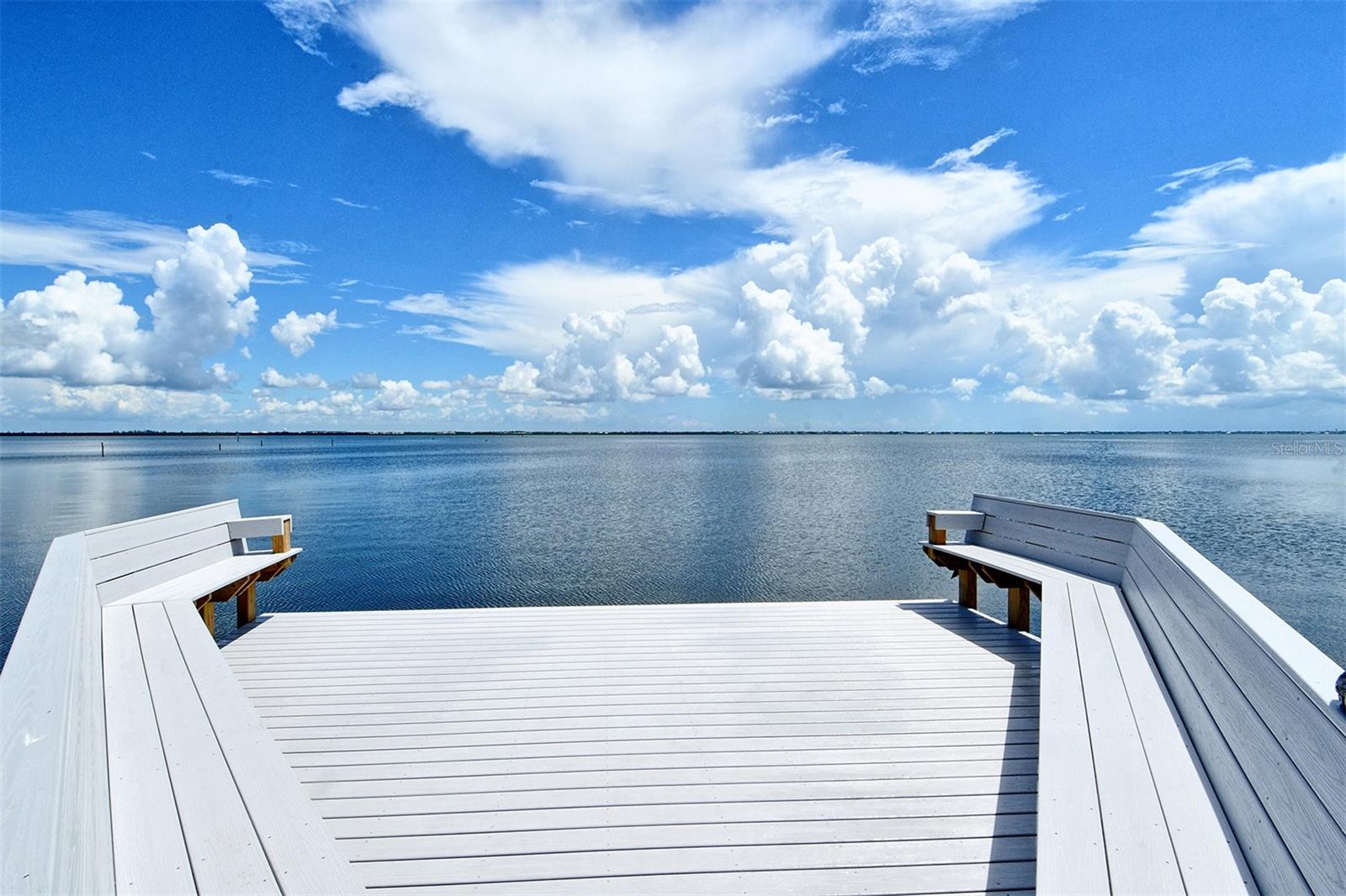 THE BANYAN BAY CLUB - Residential