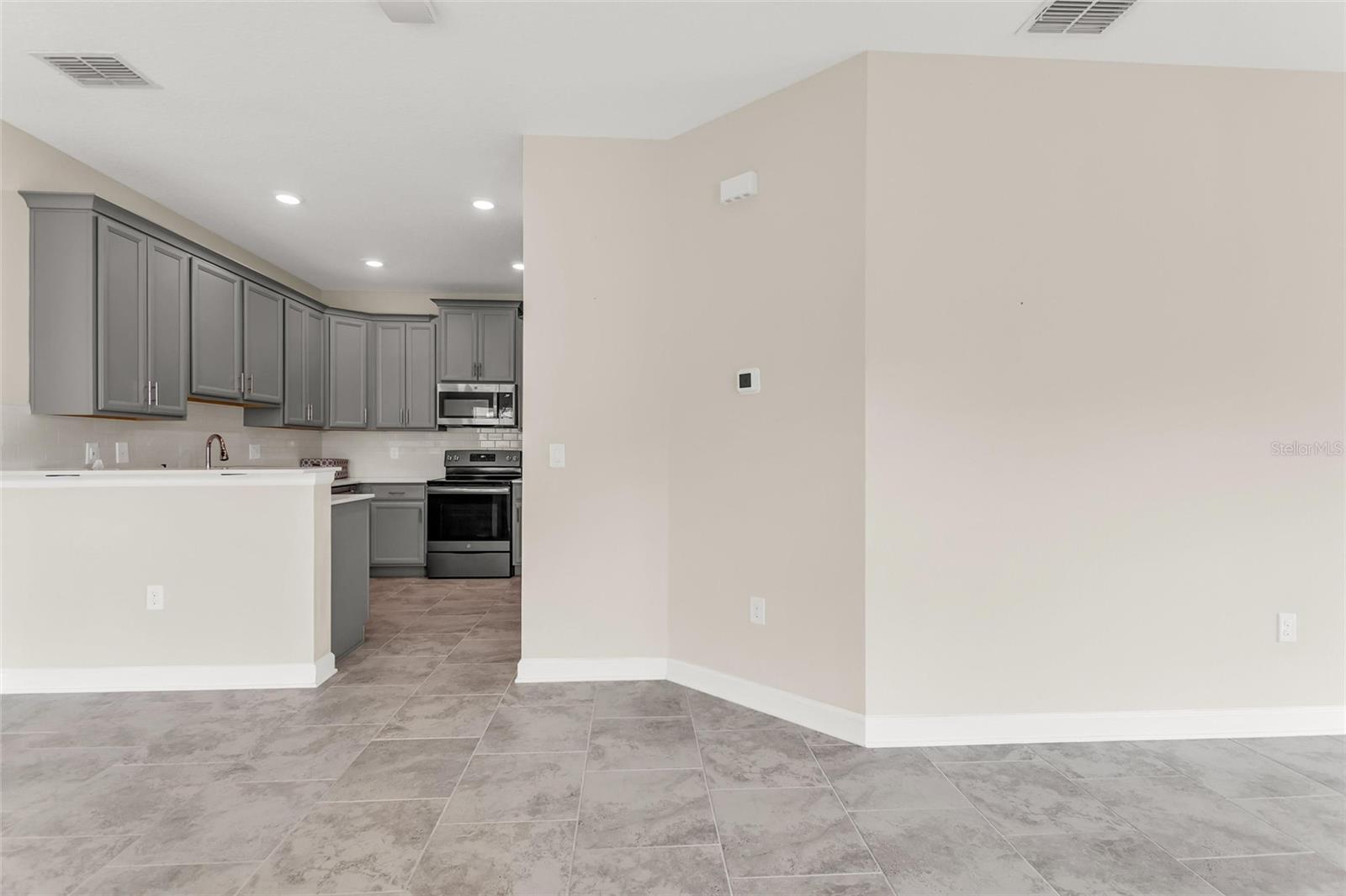 STONEYBROOK SOUTH NORTH PRCL PH 2 - Residential Lease