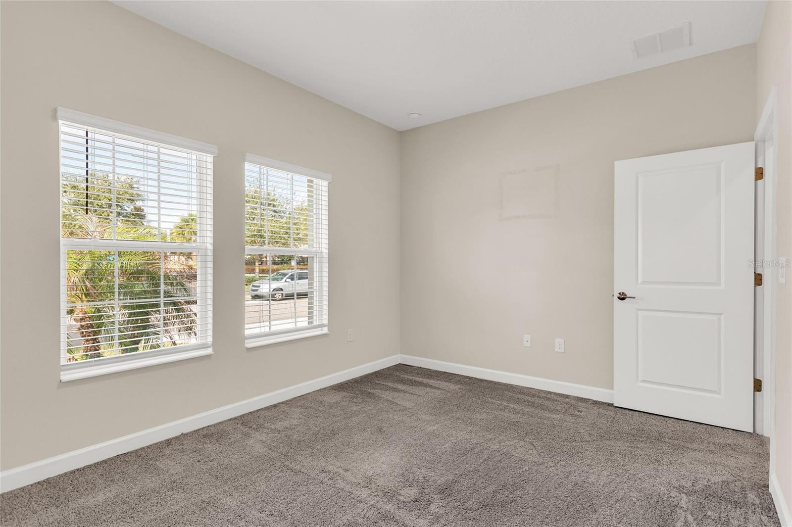 STONEYBROOK SOUTH NORTH PRCL PH 2 - Residential Lease