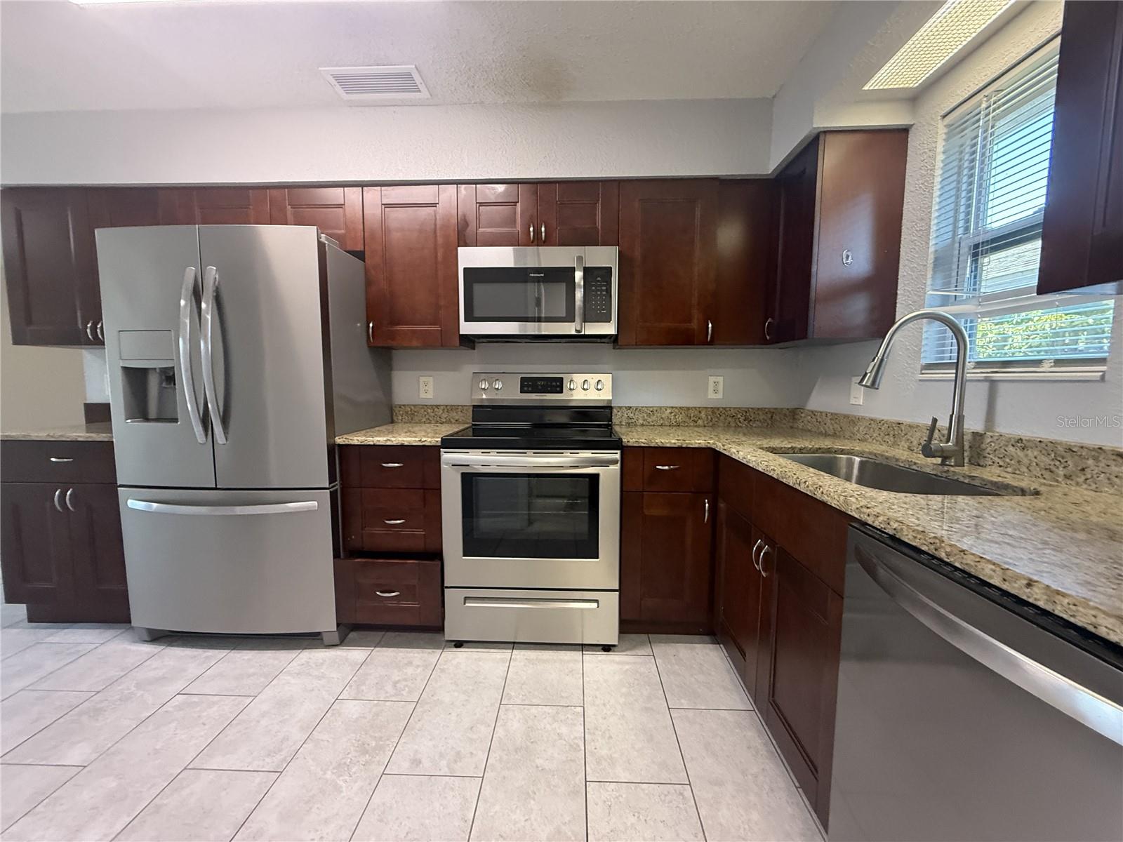 CLEVELAND GROVE BLK 7 - Residential