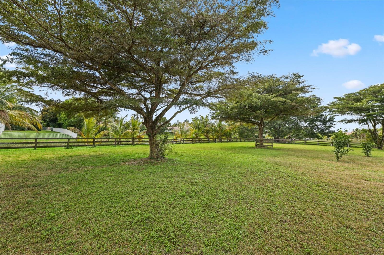 TIERRA DEL REY SOUTH - Residential Lease