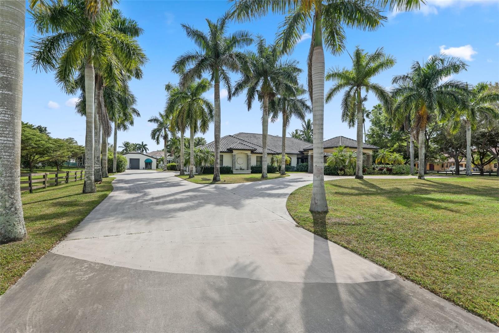 TIERRA DEL REY SOUTH - Residential Lease