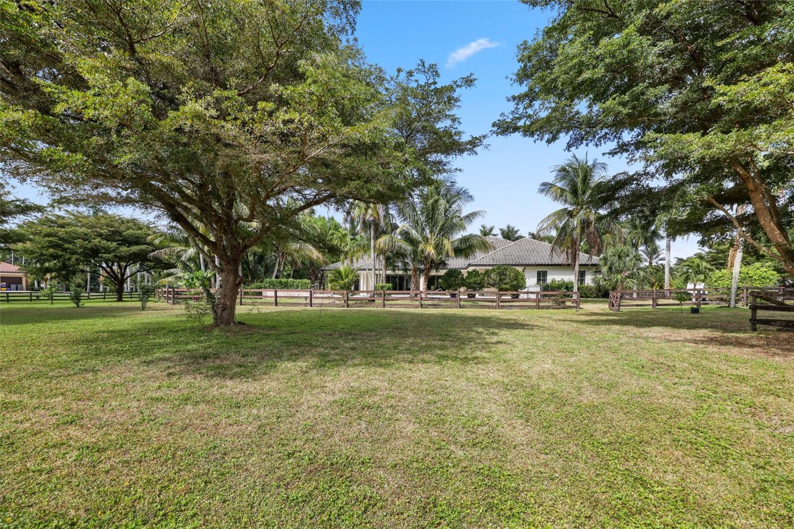 TIERRA DEL REY SOUTH - Residential Lease