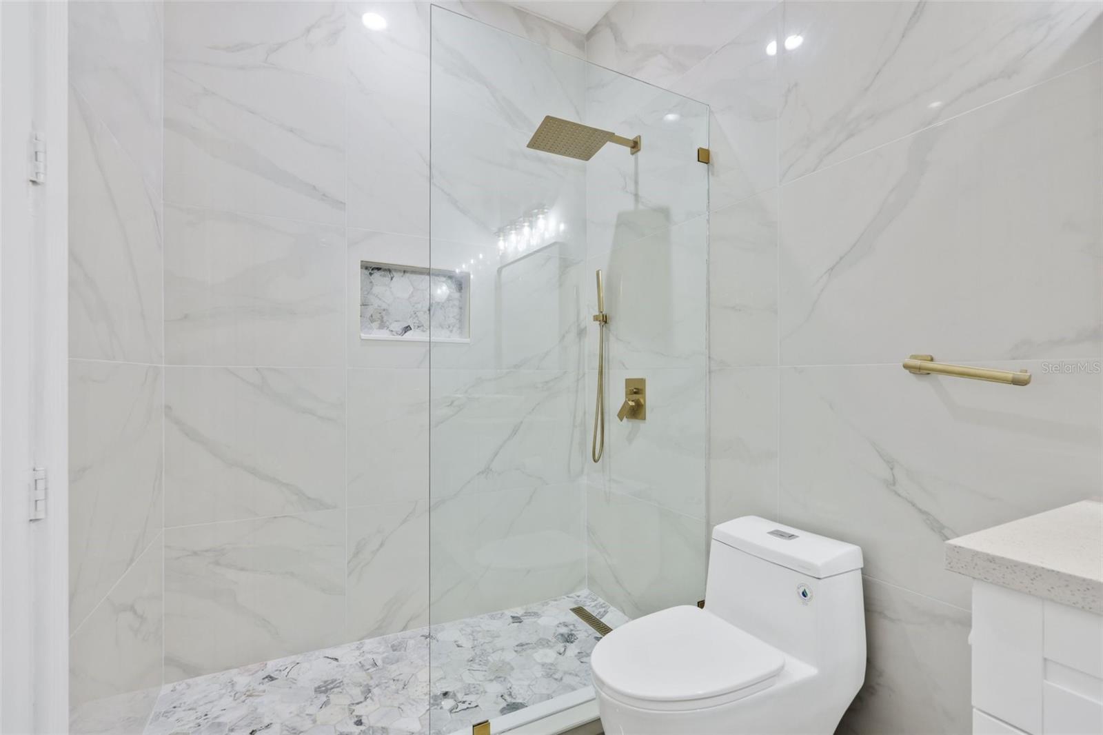 TIERRA DEL REY SOUTH - Residential Lease