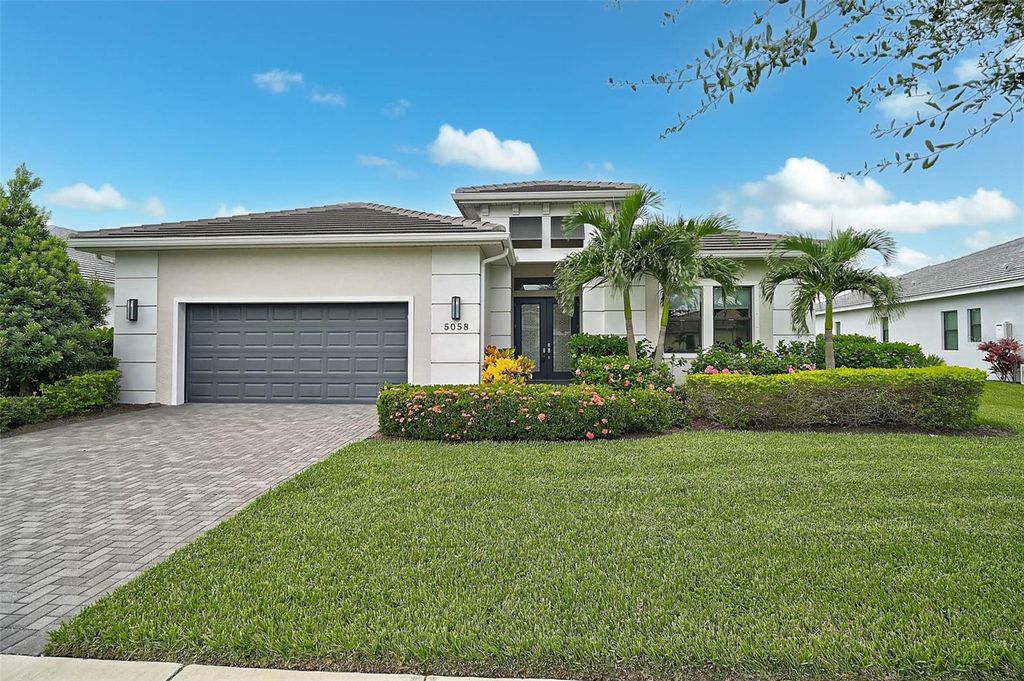 Photo of 5058 Surfside Circle, Lakewood Ranch, FL 34211 (MLS # N6140351)