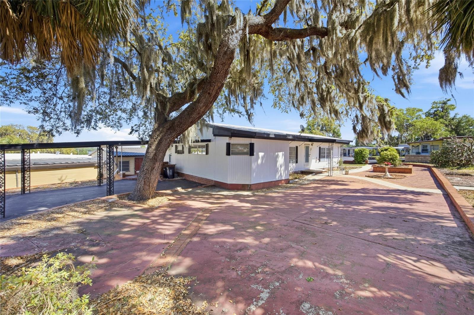 GRIFFWOOD CO-OP - Residential