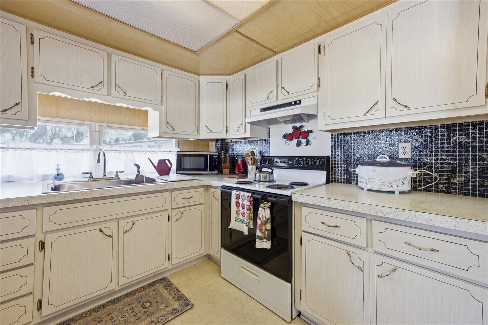 GRIFFWOOD CO-OP - Residential