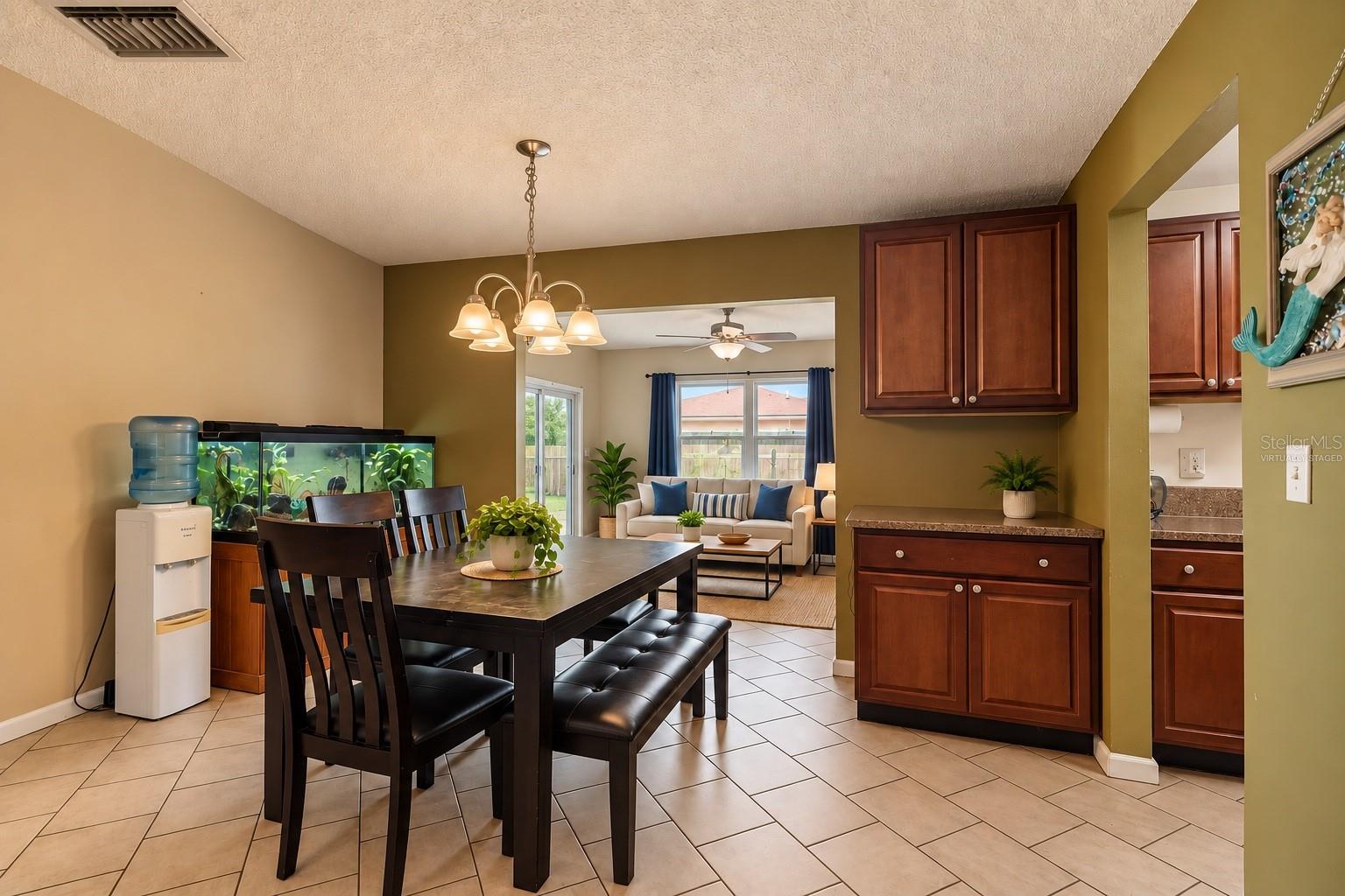 9473 BAYSIDE COURT