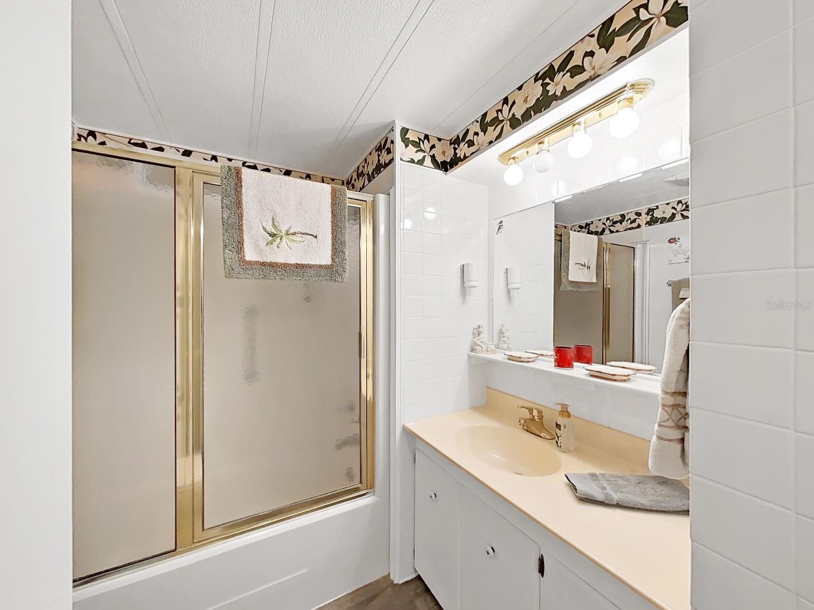 GLENWOOD ESTATES INC CONCO - Residential