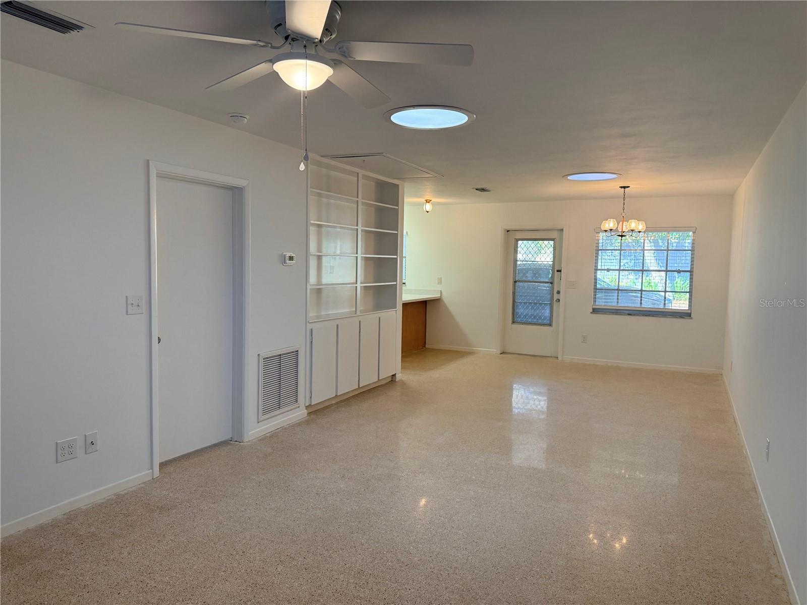 135 W MINNESOTA AVENUE 8