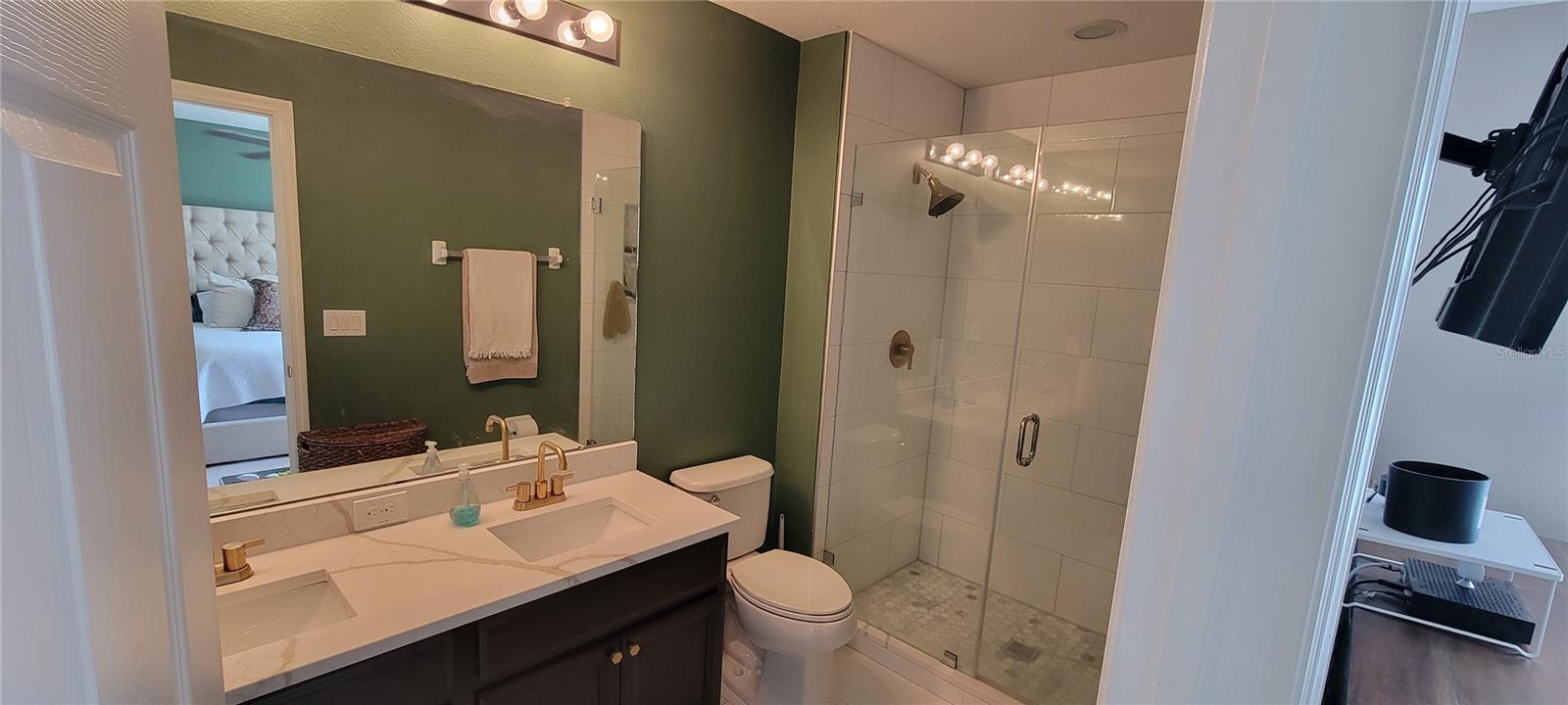 OAK CREEK PRCL 3 - Residential Lease