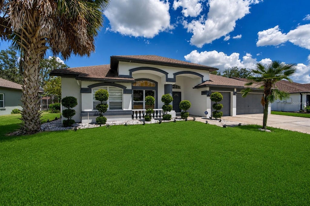 Photo of 3926 Northridge Drive, Valrico, FL 33596 (MLS # TB8543720)