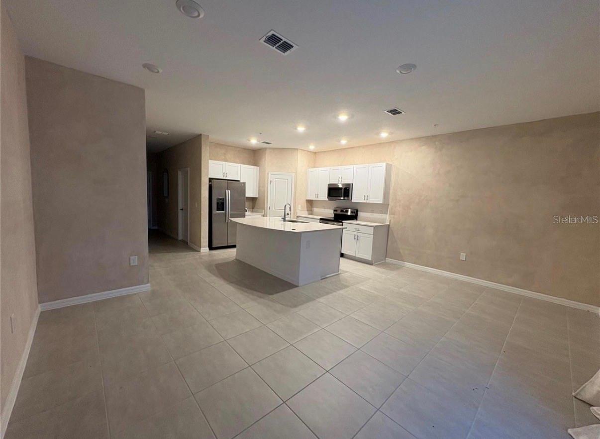 4840 REVOLUTIONARY WAY