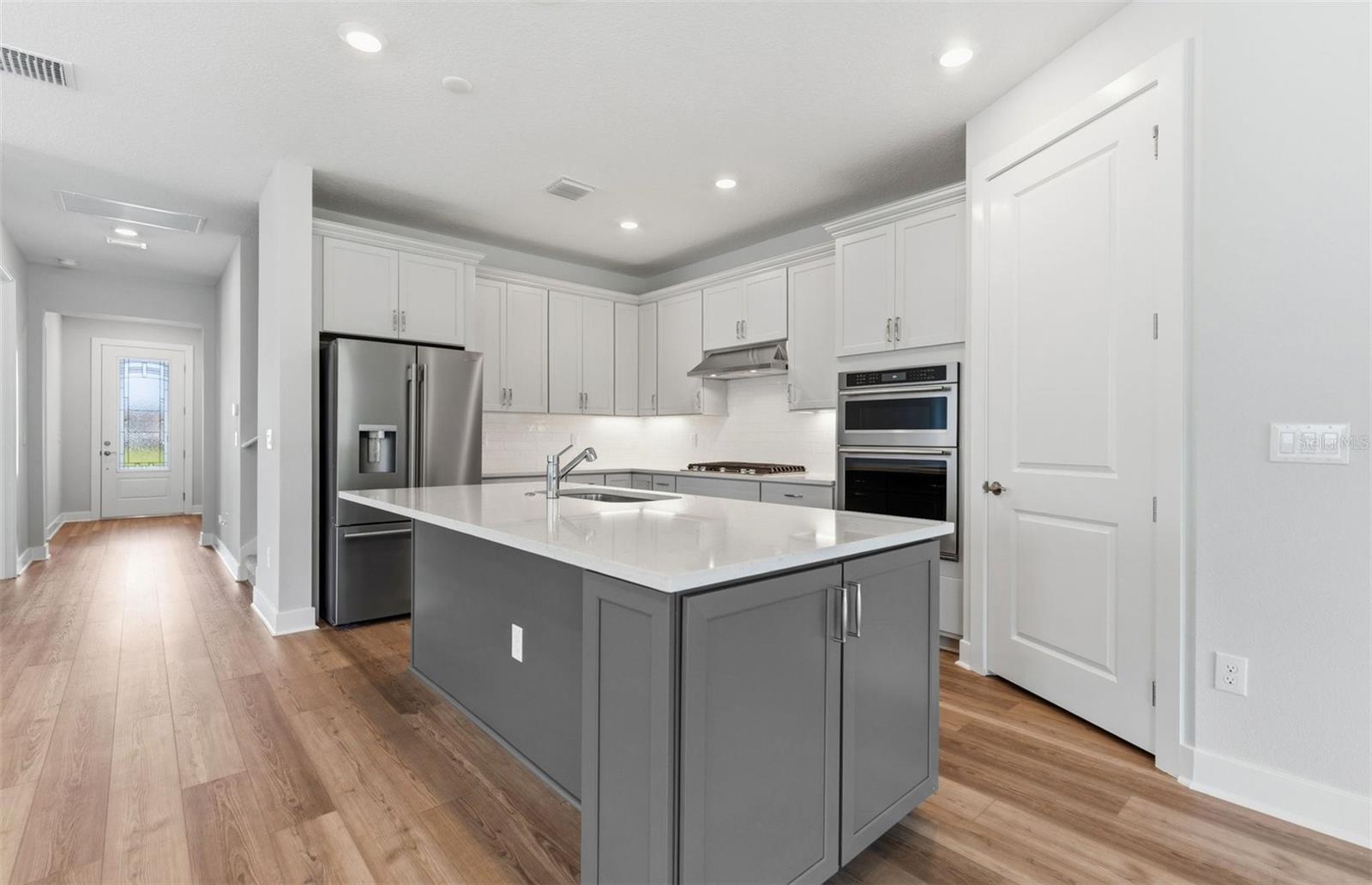 13504 CANYON RIDGE ROAD