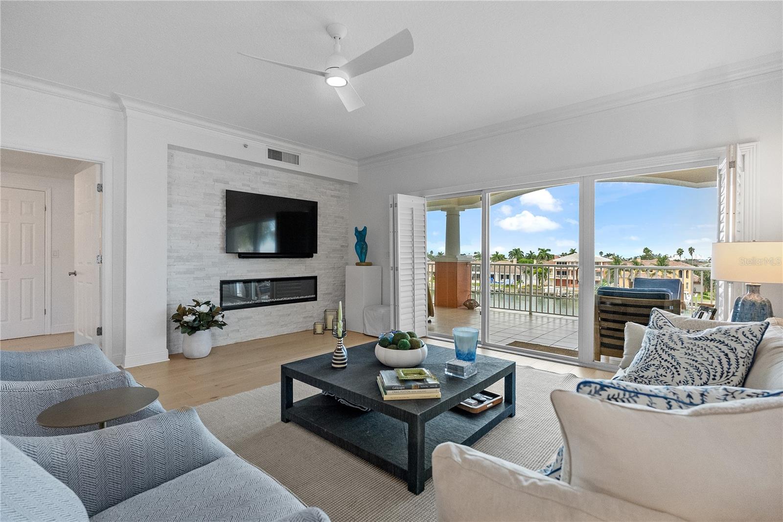 650 PINELLAS BAYWAY S 2302