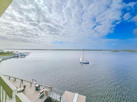 A home in PORT ORANGE