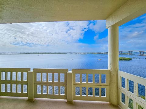 A home in PORT ORANGE