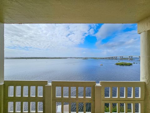 A home in PORT ORANGE