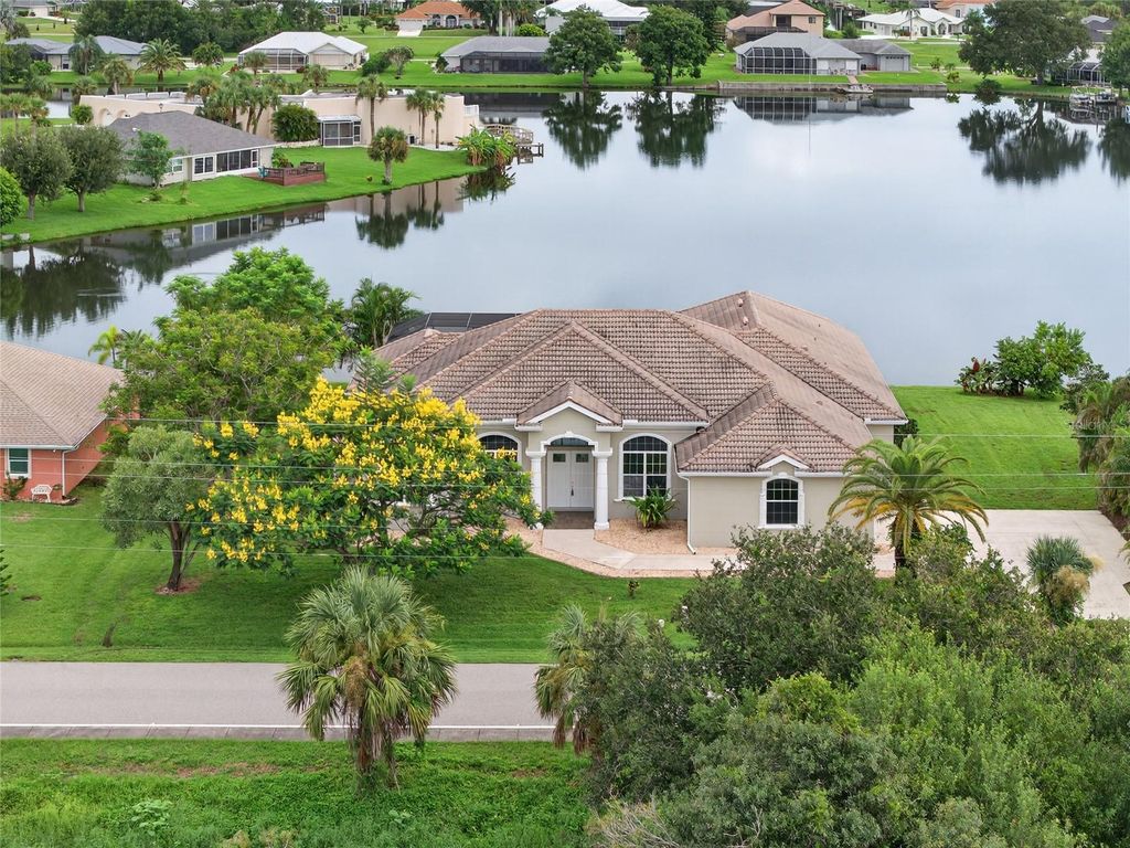 Photo of 11600 SW Courtly Manor Drive, Lake Suzy, FL 34269 (MLS # C7513989)