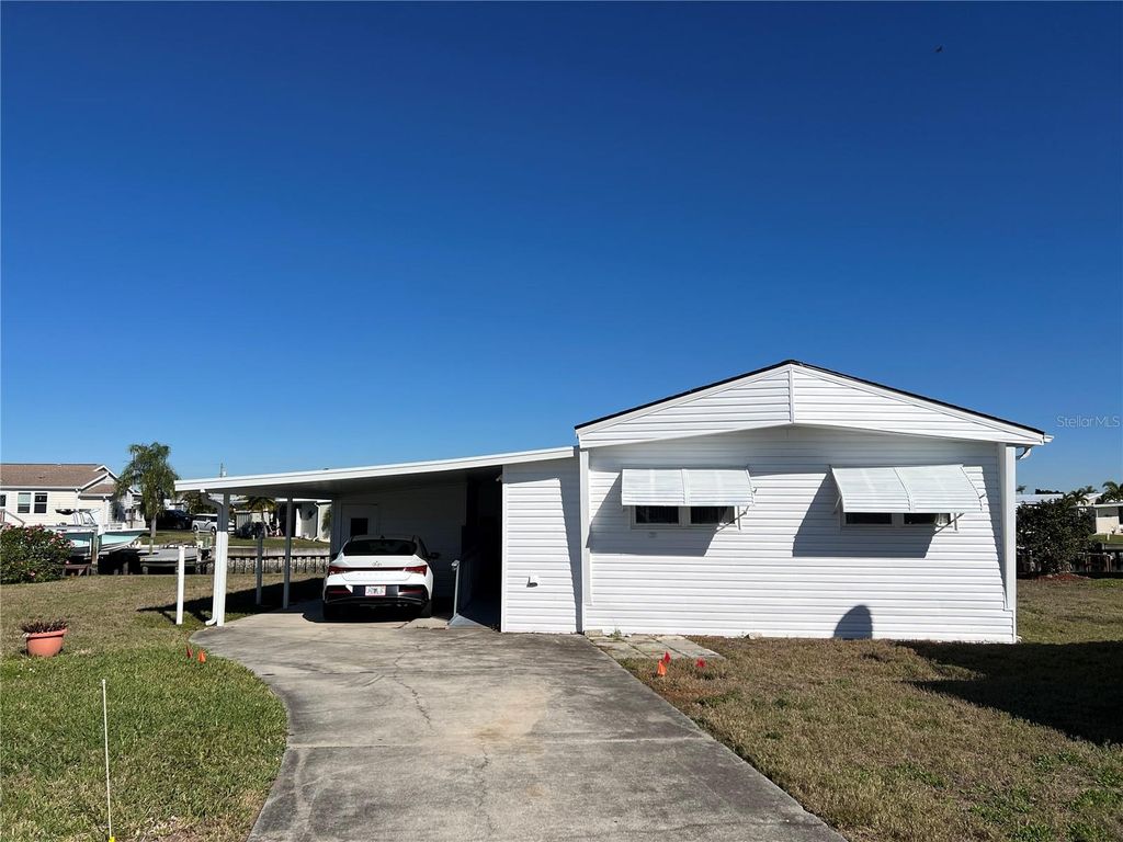 Photo of 217 Mount Isle Avenue NE #197, St Petersburg, FL 33702 (MLS # TB8466230)