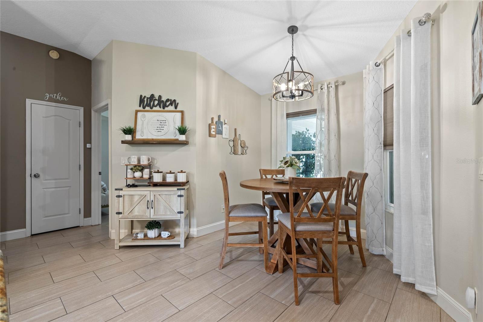 MONTCLAIR PH I - Residential