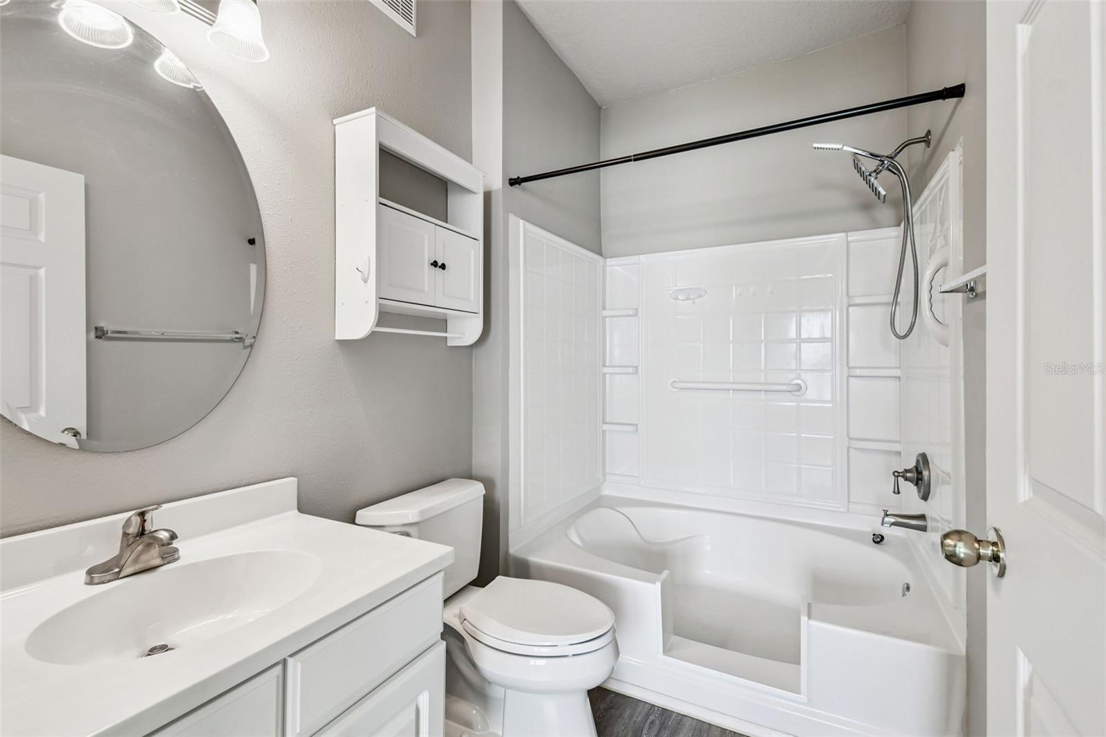 BEACHWAY CONDOS - Residential