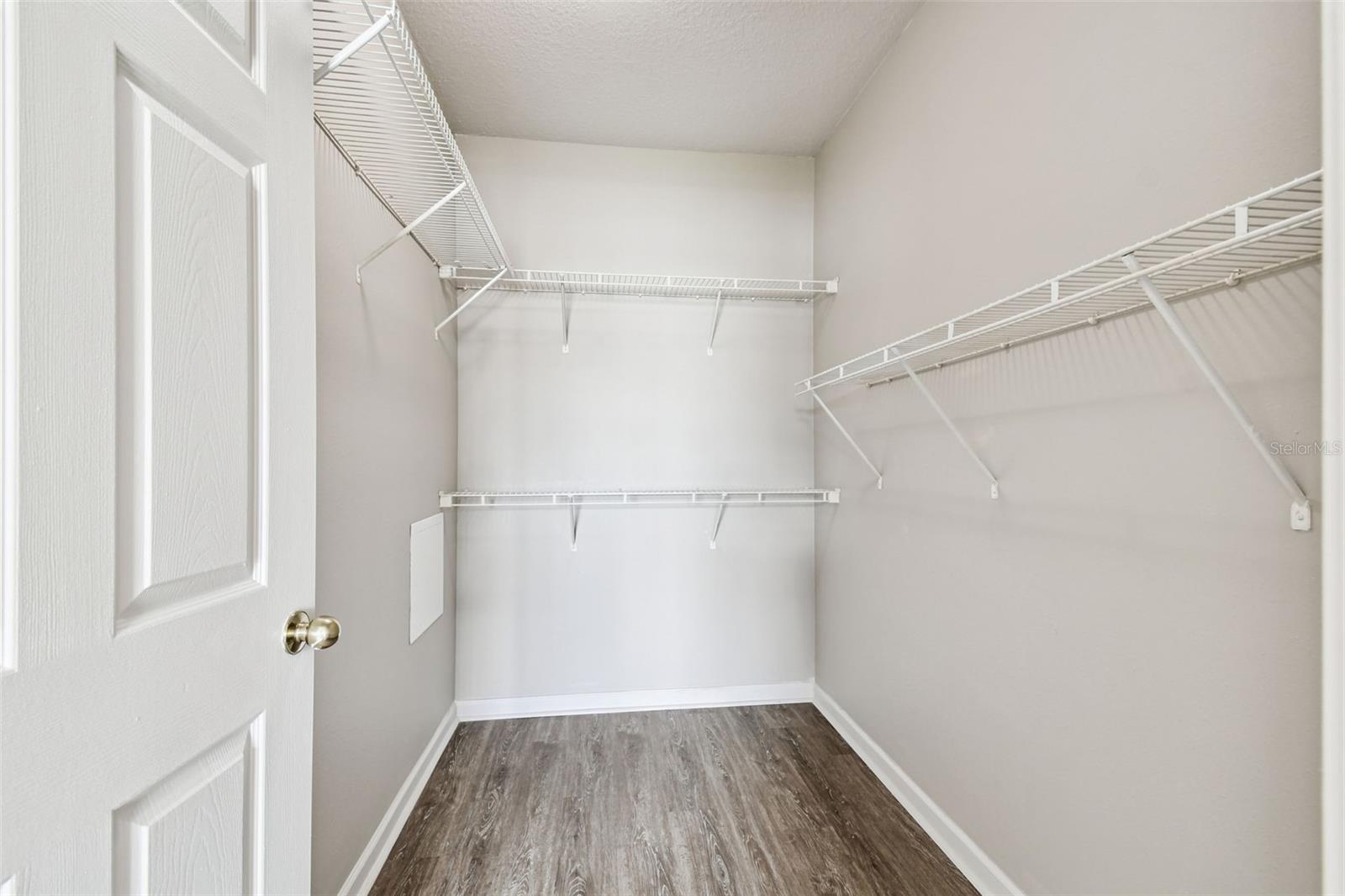BEACHWAY CONDOS - Residential