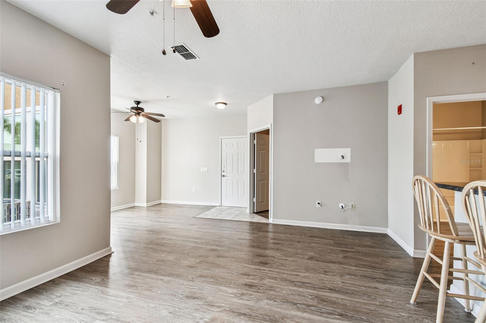 BEACHWAY CONDOS - Residential