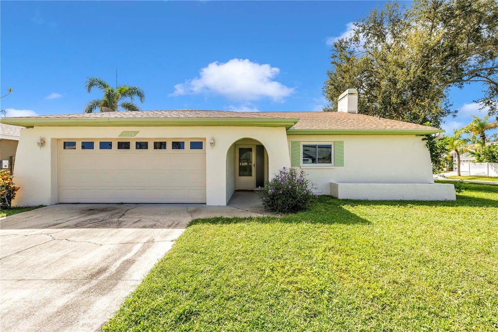 Photo of 7178 121st Terrace, Largo, FL 33773 (MLS # TB8553667)